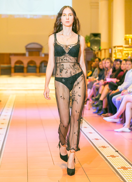 SIZZLE SWIM Lingerie and Swimwear Show Debuts July 2023